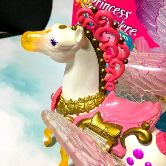 PRINCESS GWENEVERE & THE JEWEL RIDERS UNICORN -BOX - Picture 2 of 16